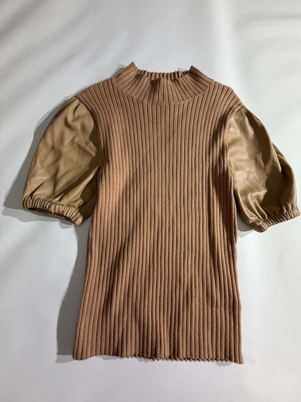 Heartloom Beige Ribbed Knit Faux Leather Sleeve Mock Neck Top Womens L